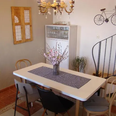 Holliday Alida With Jacuzzi