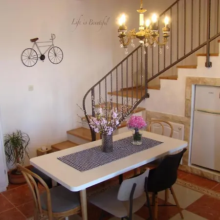 Holliday Alida With Jacuzzi Podgora (Split-Dalmatia)