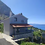 Апартаменты Holliday Alida With Jacuzzi Подгора