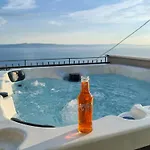 Holliday Alida With Jacuzzi Апартаменты