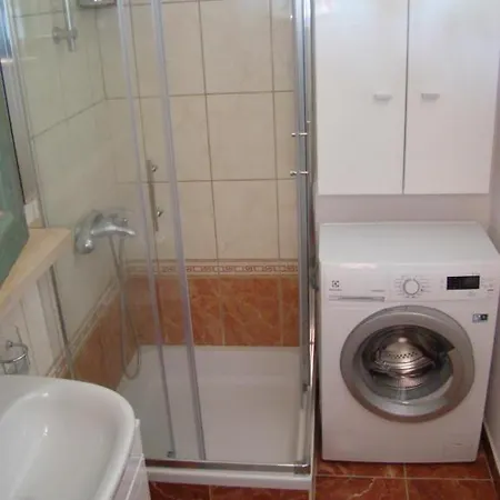 Holliday Alida With Jacuzzi