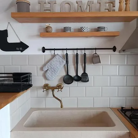 Holliday Alida With Jacuzzi Apartman *