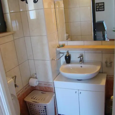 Apartman Holliday Alida With Jacuzzi *