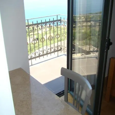 Holliday Alida With Jacuzzi