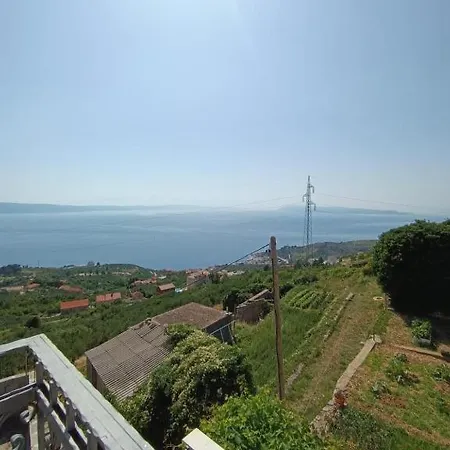 Apartman Holliday Alida With Jacuzzi