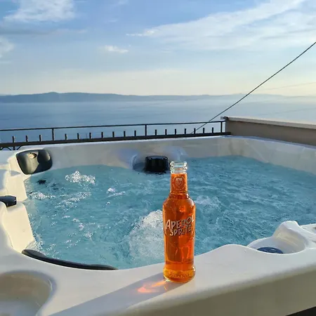 Holliday Alida With Jacuzzi 아파트