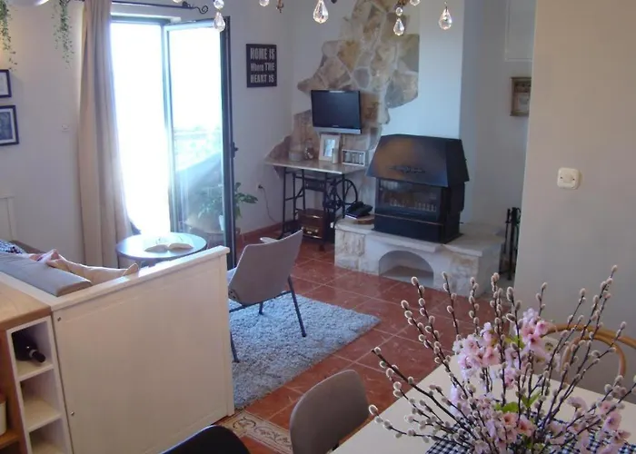 Apartment Holliday Alida With Jacuzzi Podgora (Split-Dalmatia)