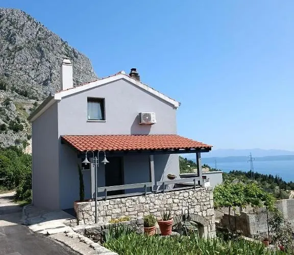 Holliday Alida With Jacuzzi * Podgora (Split-Dalmatia)